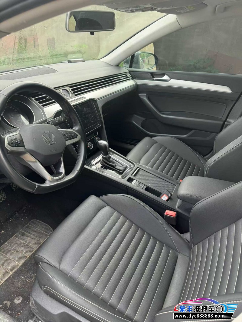 21年大众迈腾轿车抵押车出售