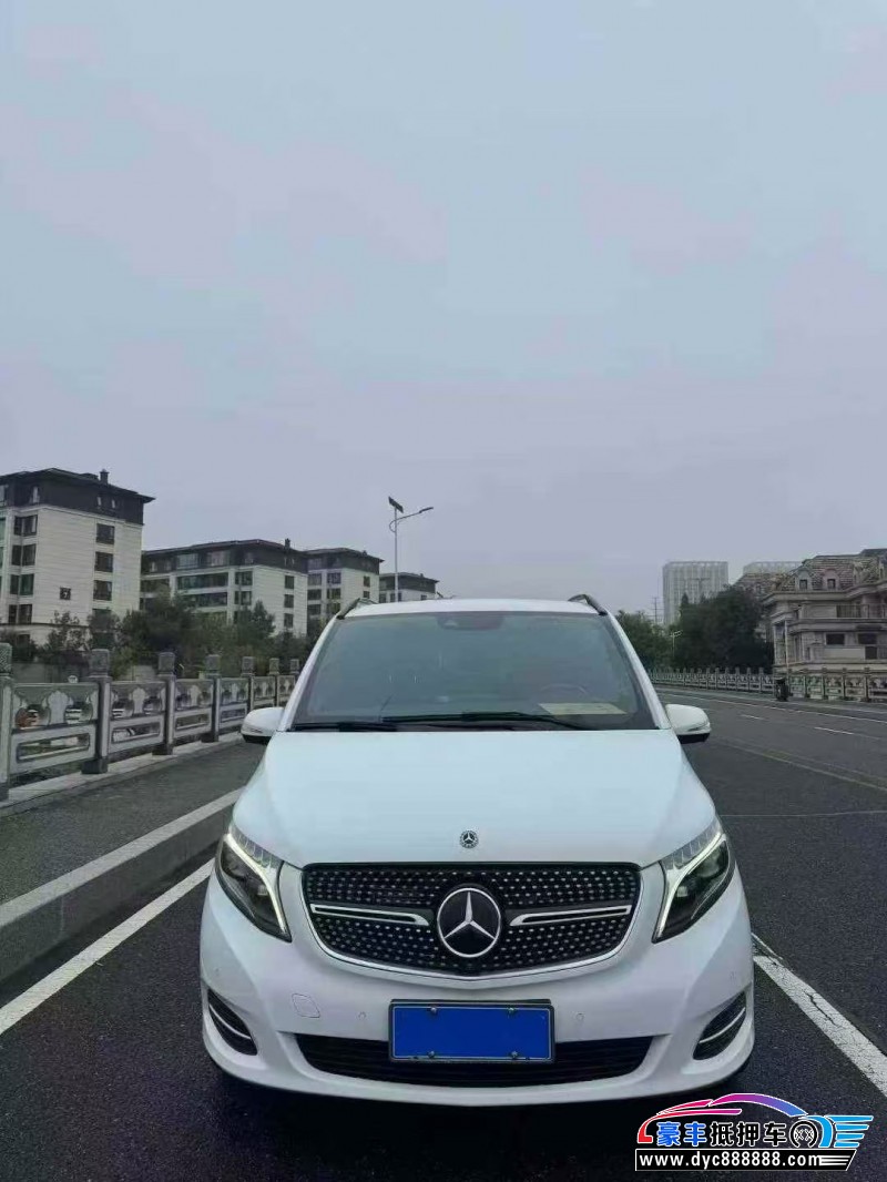 18年奔驰V轿车抵押车出售