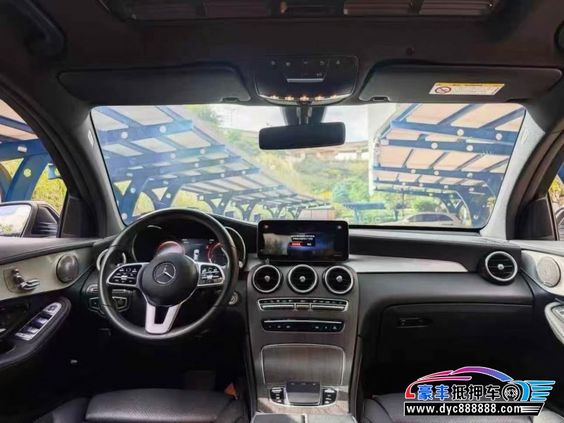 20年奔驰GLC轿车抵押车出售