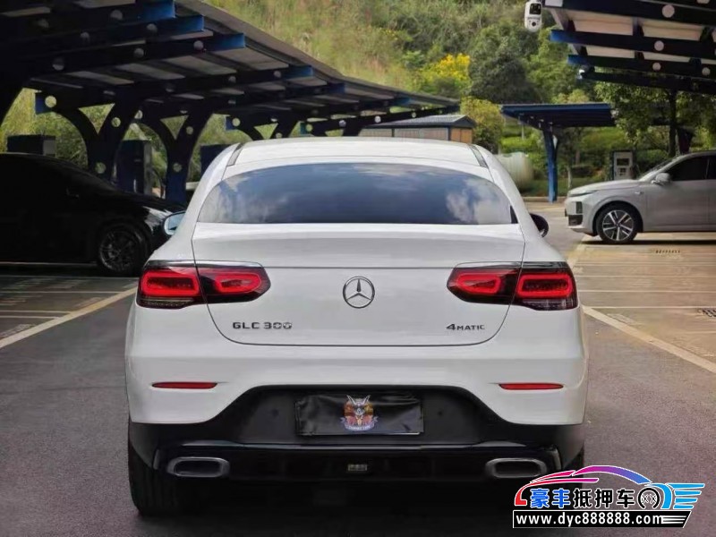 20年奔驰GLC轿车抵押车出售