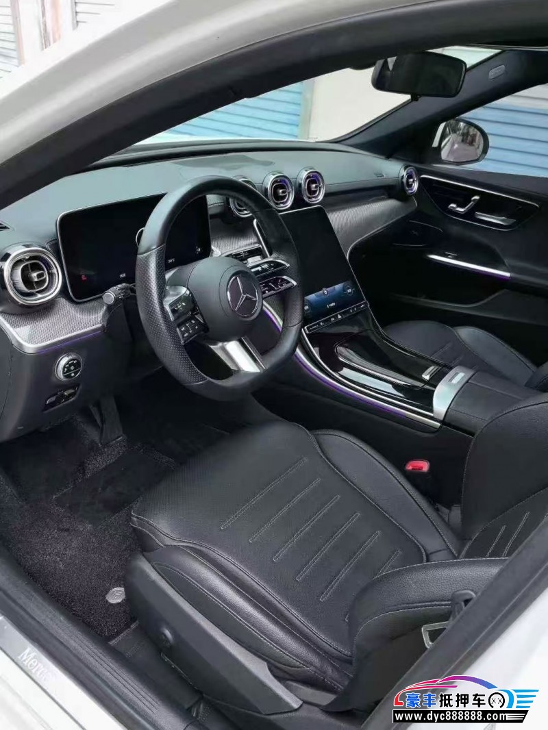 22年奔驰C轿车抵押车出售