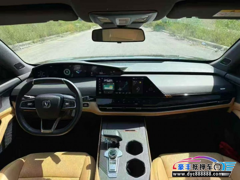 21年长安长安UNI轿车抵押车出售