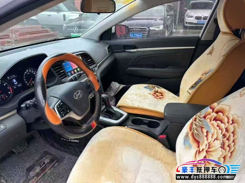 20年现代领动轿车抵押车出售