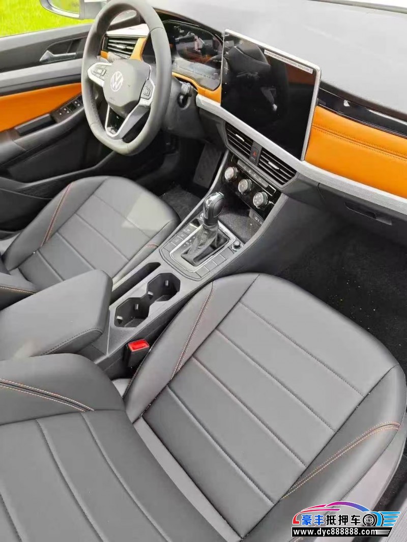 25年大众宝来轿车抵押车出售