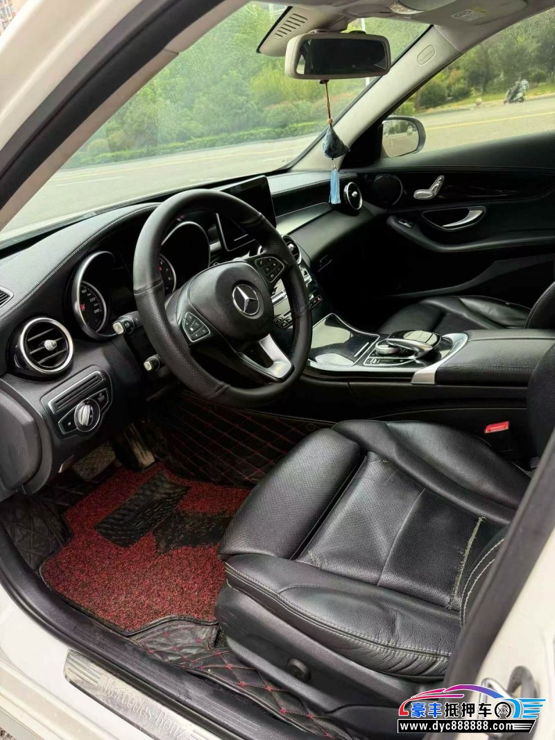 18年奔驰C轿车抵押车出售