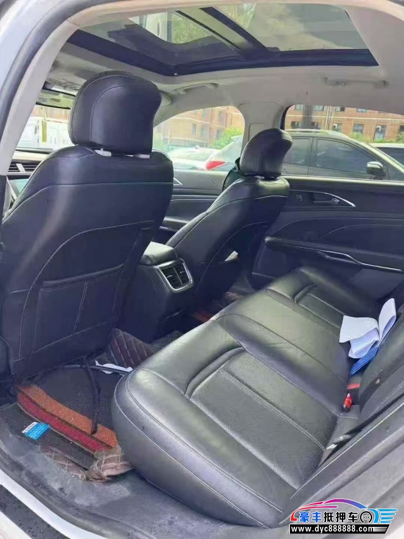 17年福特金牛座轿车抵押车出售