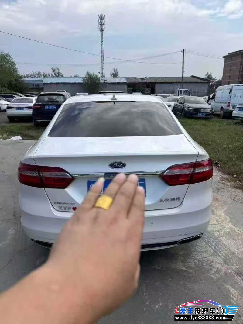 17年福特金牛座轿车抵押车出售