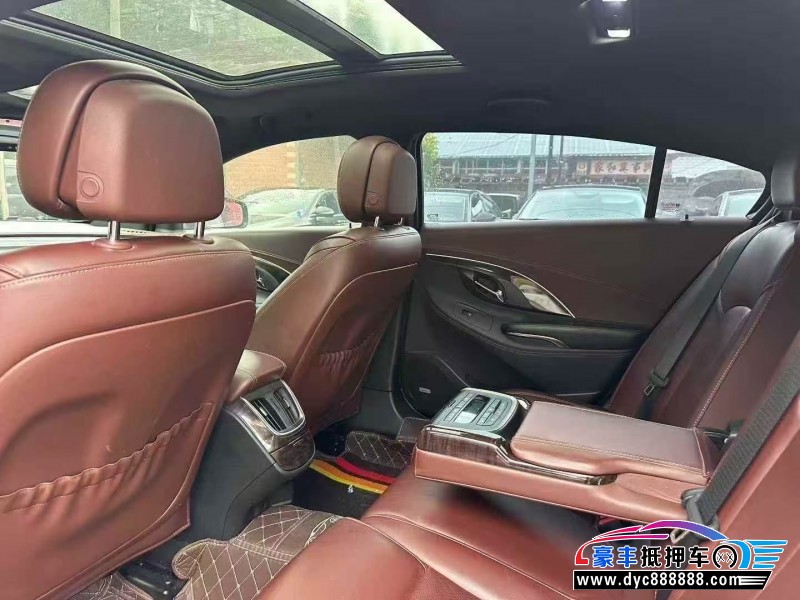 14年别克君越轿车抵押车出售