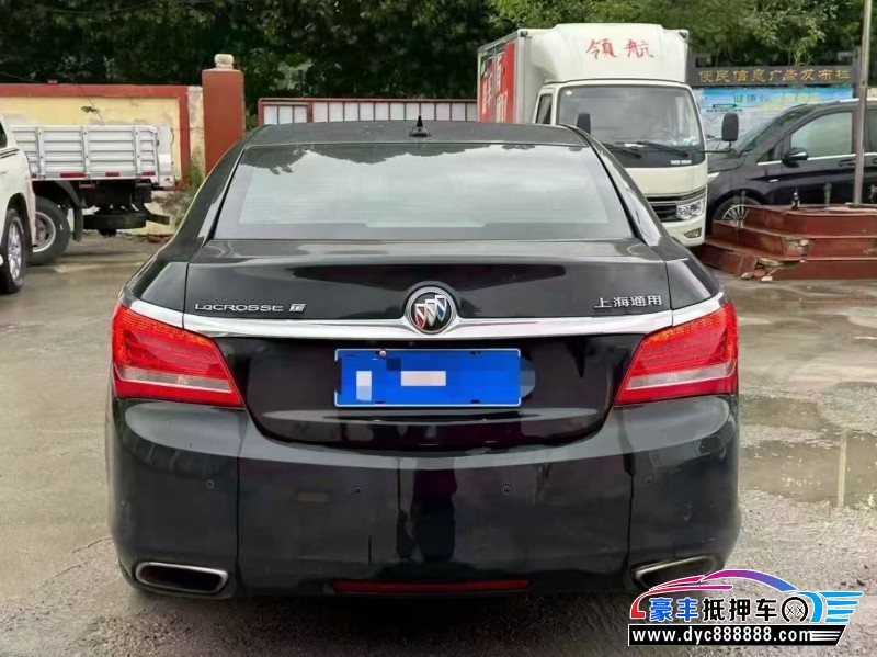 14年别克君越轿车抵押车出售