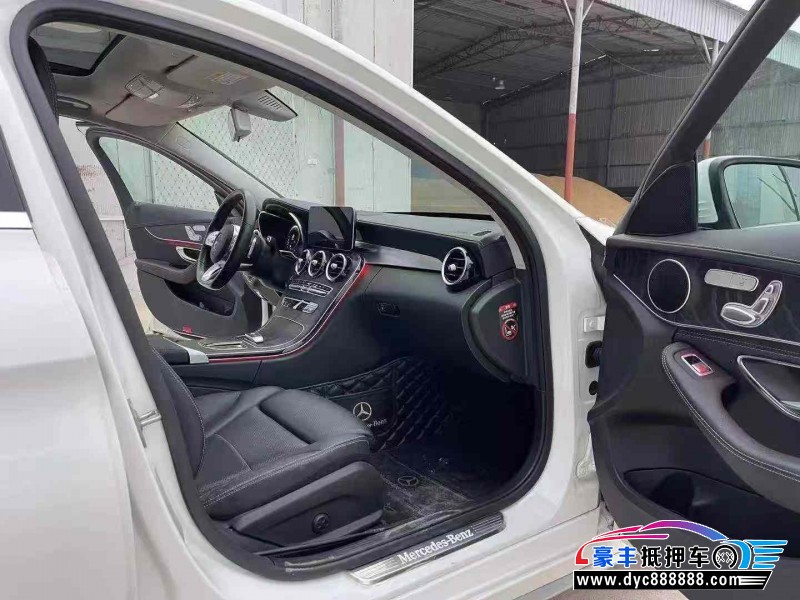 20年奔驰C轿车抵押车出售