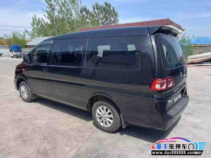 20年东风风行菱智轿车抵押车出售