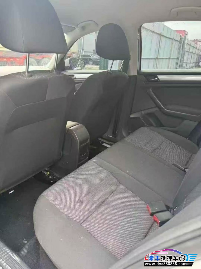 23年大众宝来轿车抵押车出售