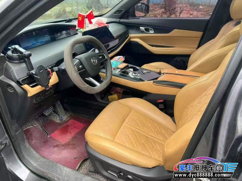 21年长安长安UNI轿车抵押车出售