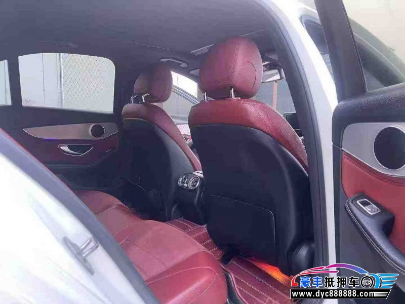 17年奔驰C轿车抵押车出售