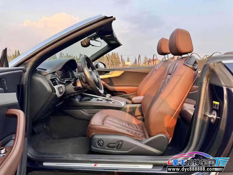 18年奥迪A5轿车抵押车出售