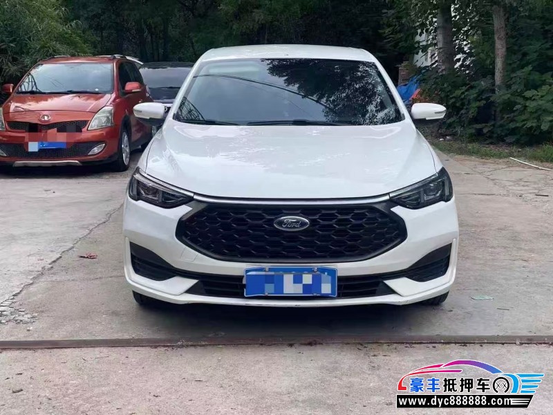 21年福特福睿斯轿车抵押车出售