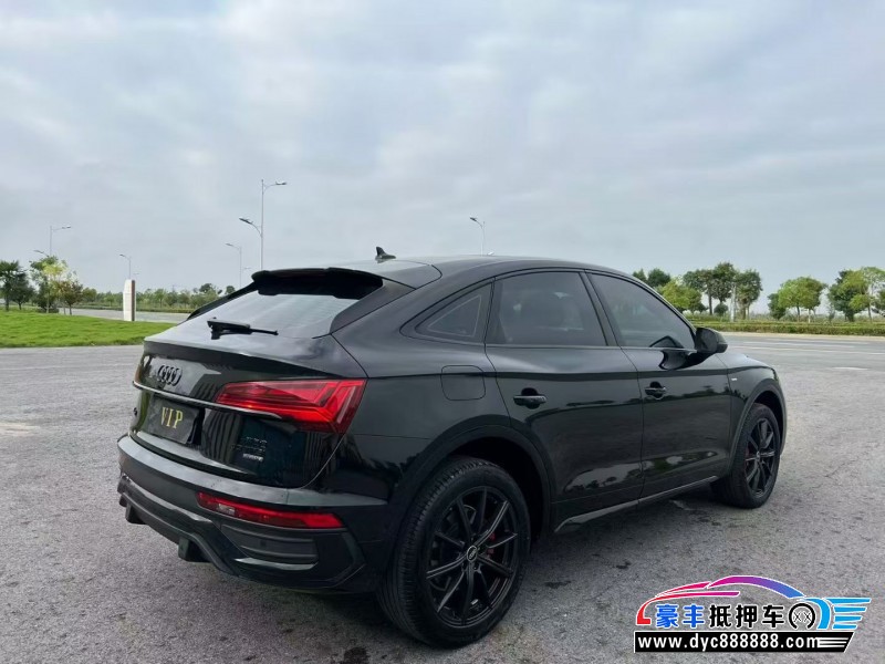 24年奥迪Q5轿车抵押车出售