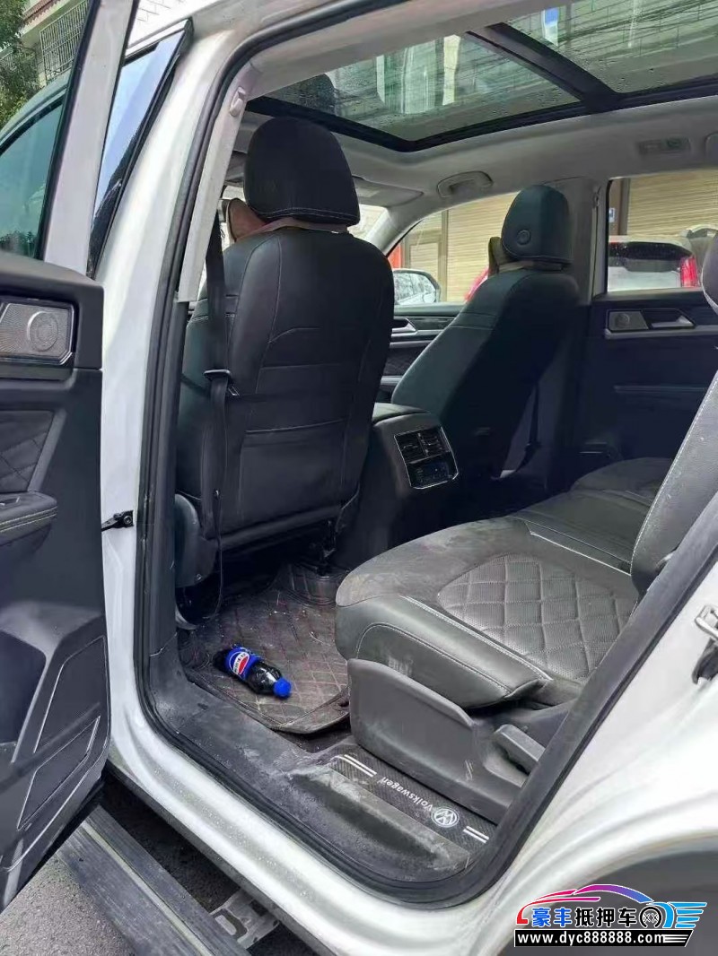 21年大众途昂轿车抵押车出售