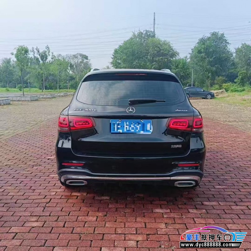 21年奔驰GLC轿车抵押车出售