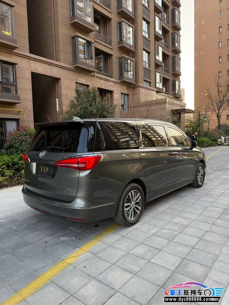 20年别克GL8轿车抵押车出售