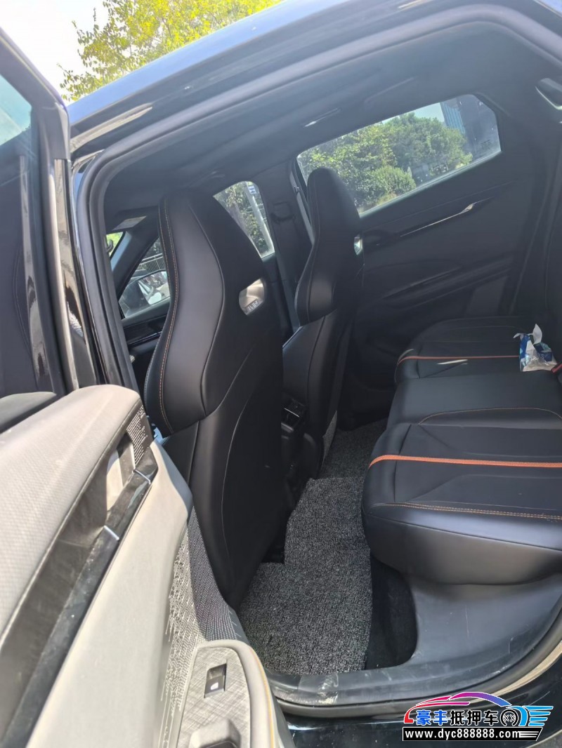 24年长安长安UNI轿车抵押车出售