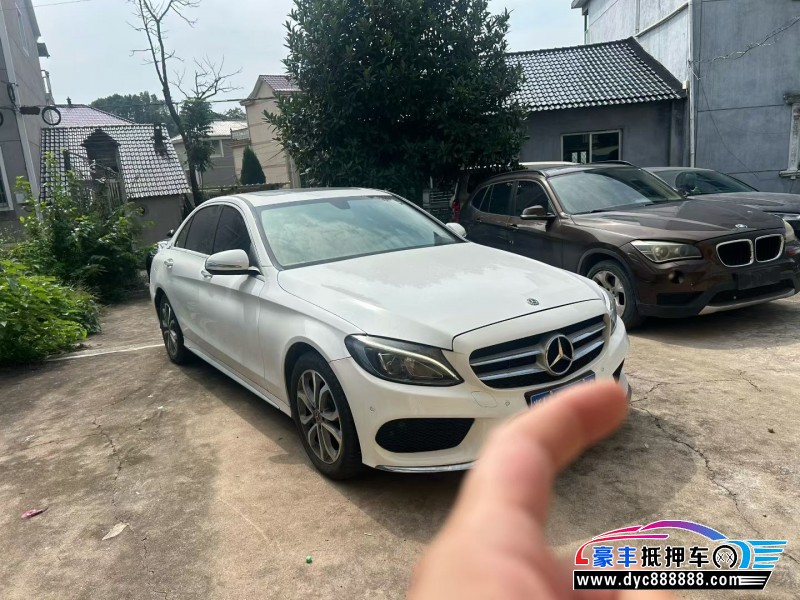 18年奔驰C轿车抵押车出售