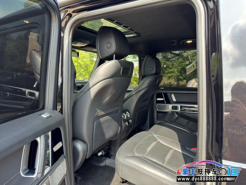 23年奔驰G轿车抵押车出售