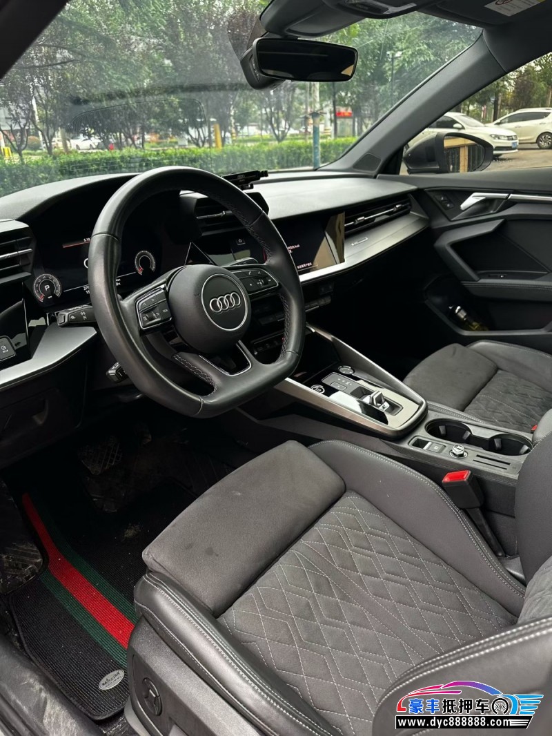 24年奥迪A3轿车抵押车出售