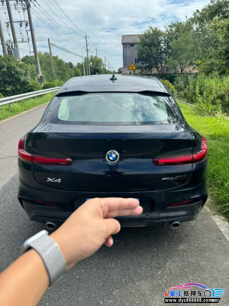 21年宝马X4轿车抵押车出售