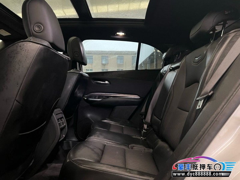 21年凯迪拉克XT4轿车抵押车出售