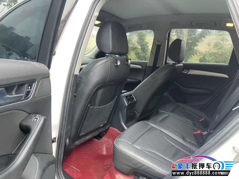 17年奥迪Q5轿车抵押车出售