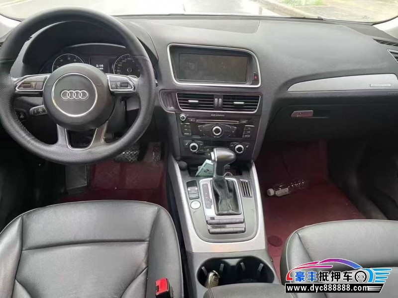 17年奥迪Q5轿车抵押车出售