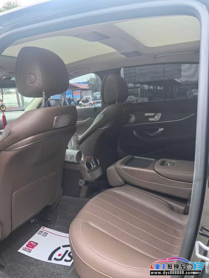 18年奔驰E轿车抵押车出售