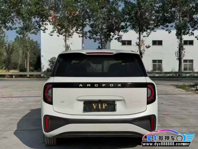 24年极狐考拉轿车抵押车出售