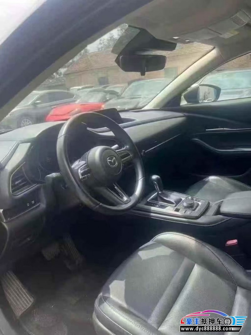 22年马自达cx30轿车抵押车出售