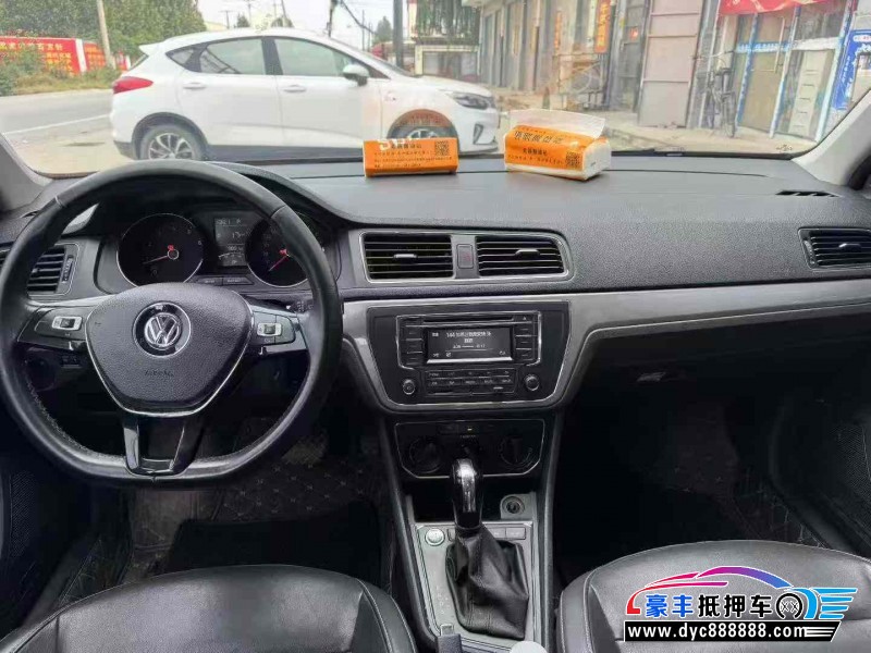 17年大众朗逸轿车抵押车出售