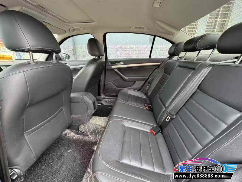 17年大众朗逸轿车抵押车出售