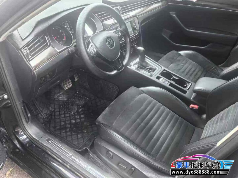 18年大众迈腾轿车抵押车出售