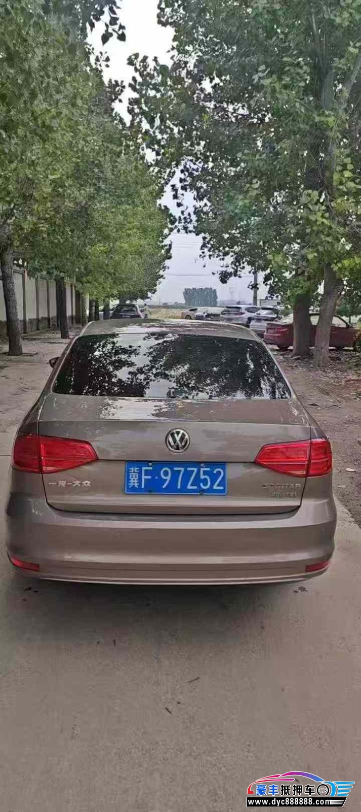 16年大众速腾轿车抵押车出售