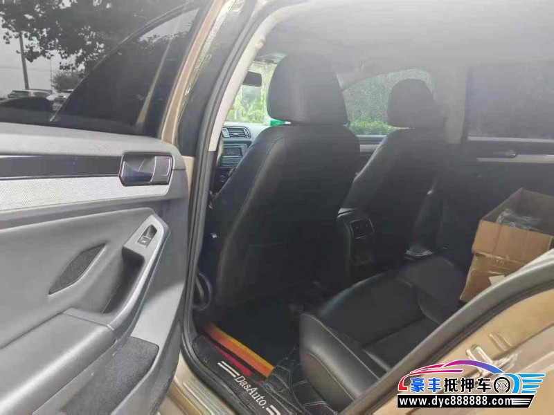 16年大众速腾轿车抵押车出售