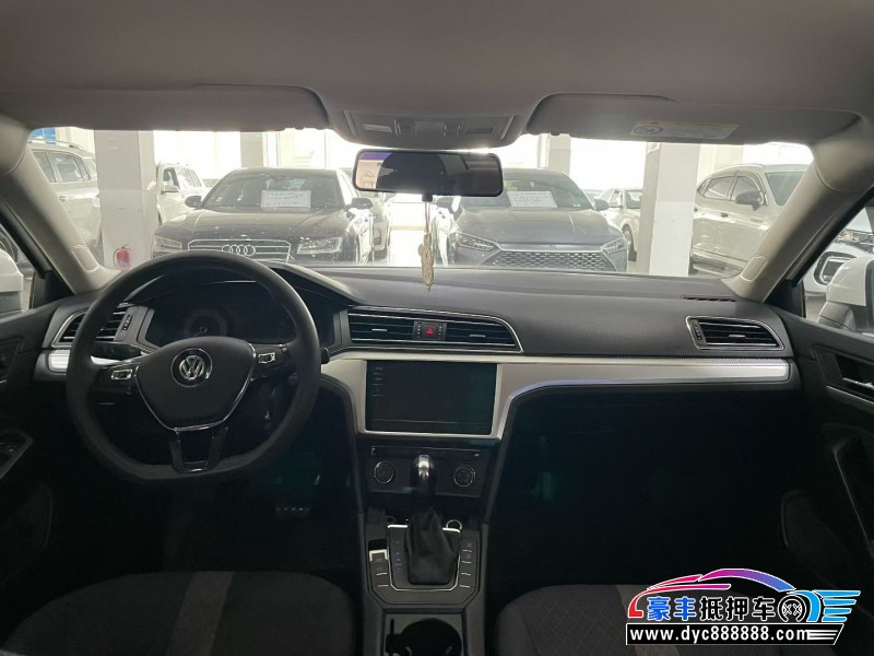 22年大众凌渡轿车抵押车出售