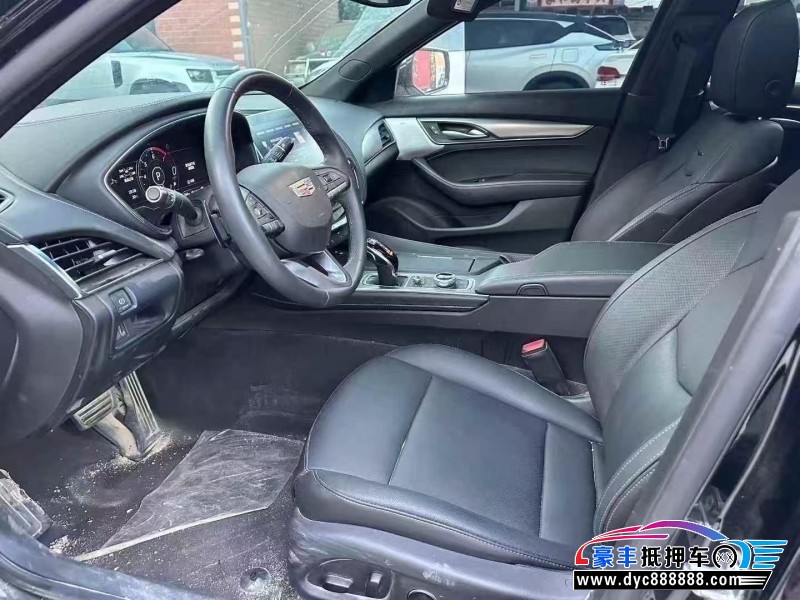 24年凯迪拉克CT5轿车抵押车出售