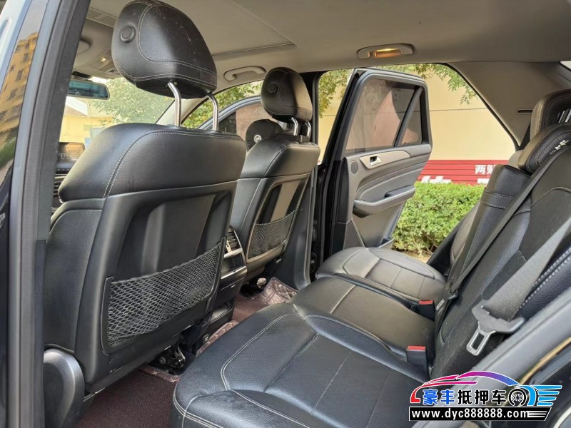 14年奔驰ML轿车抵押车出售