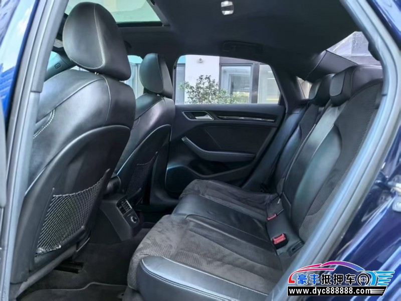 17年奥迪S3轿车抵押车出售