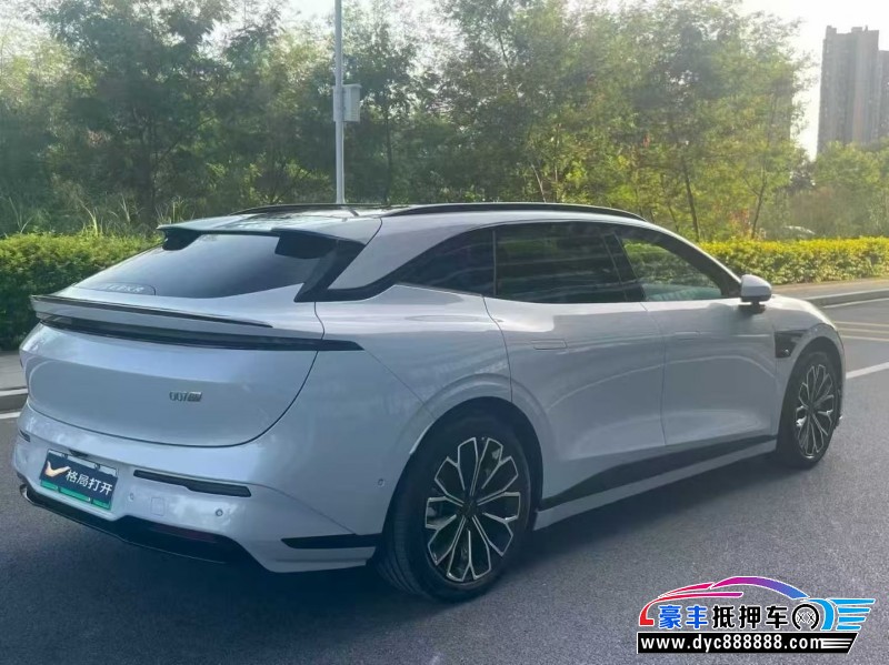 25年极氪007轿车抵押车出售