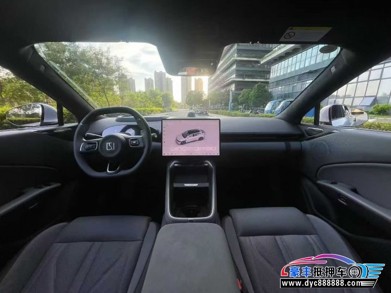 25年极氪007轿车抵押车出售