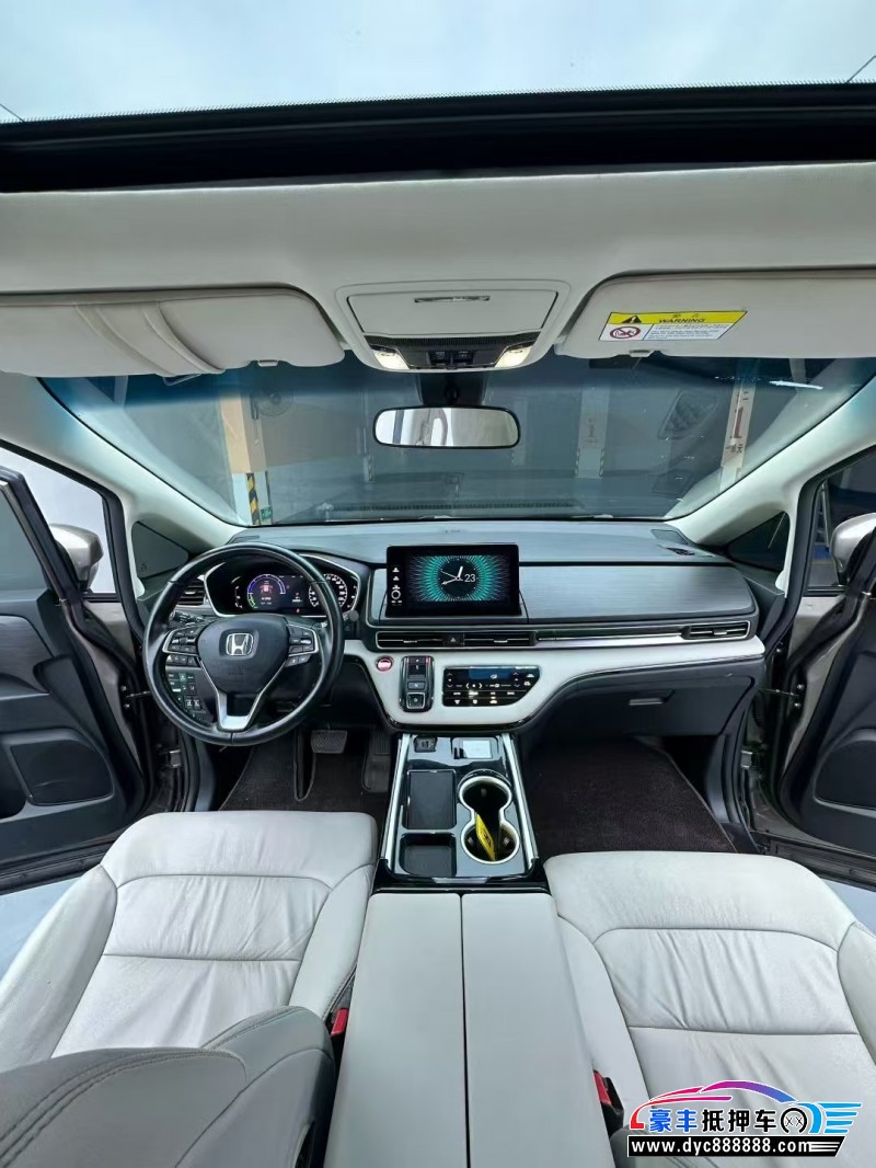 22年本田艾力绅轿车抵押车出售