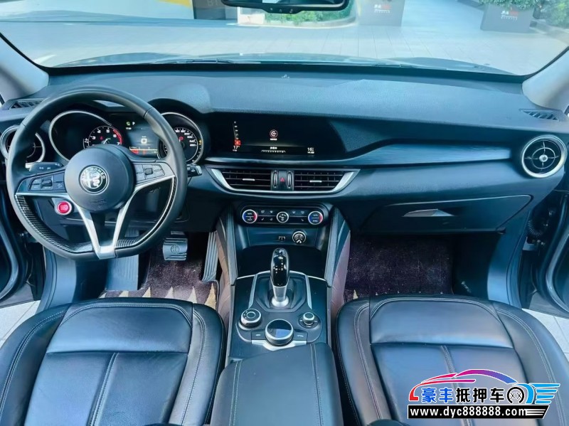 19年阿尔法·罗密欧Stelvio轿车抵押车出售