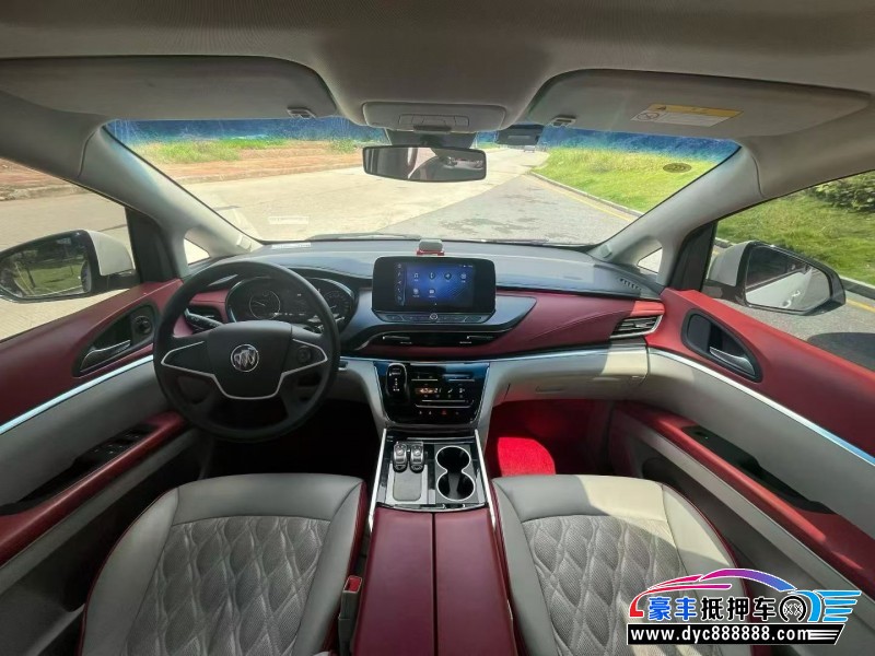 21年别克GL8轿车抵押车出售