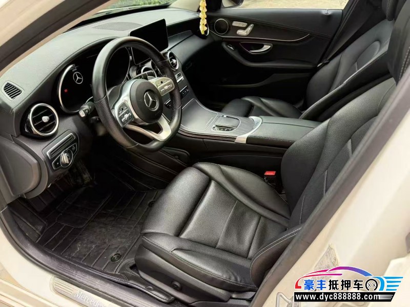 20年奔驰C轿车抵押车出售